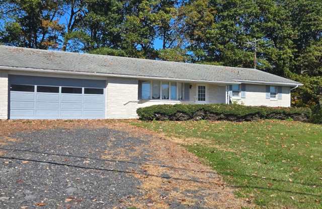 Rare Find – 3 Bedroom Ranch in Blue Mountain School District! Gallery 1