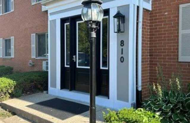 810 Plate Street Gallery 2