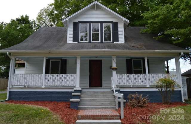 615 Charlotte Ave-3 - 2 photos photos