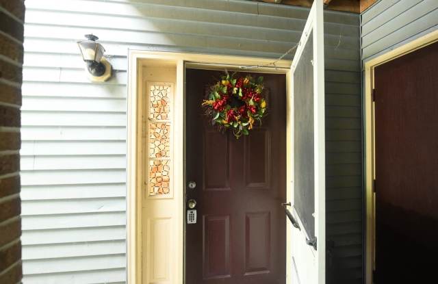 1314 RIGBIE HALL COURT Gallery 3
