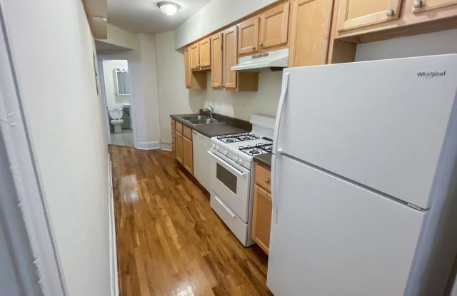2600-10 N Racine / 1206-10 W Wrightwood Gallery 3