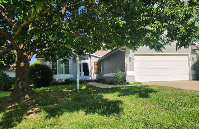 Executive 3+BR, 3BTH Rancher, 2car gar (with ALL utilities only $450/mo) and lawncare and snow removal provided! Gallery 3
