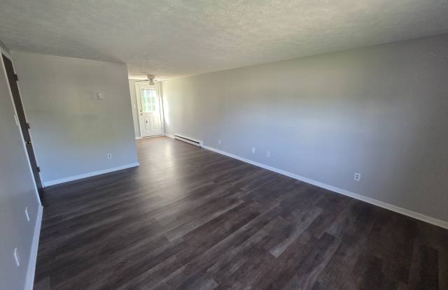 212 Patricia Dr Apt E - 212 Patricia Drive, Guernsey County, OH 43723 212 Patricia Dr Apt E - 212 Patricia Drive, Guernsey County, OH 43723