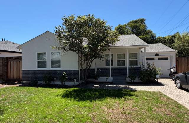 Recently Updated 3BD/2.5BA Santa Clara Home - Minutes from Westfield Valley Fair! Gallery 1