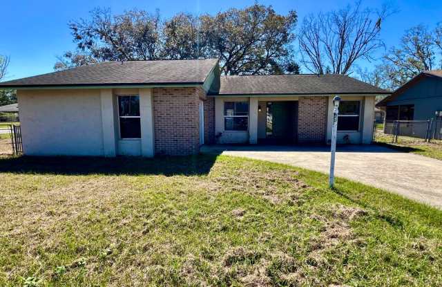 3 Bedroom House Now Available in the Polk side of Poinciana - 602 Bogie Lane, Poinciana, FL 34759