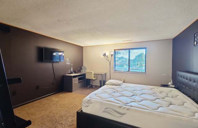 22 9th Street photos photos