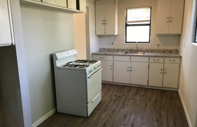 3055 Spencer Ave photos photos
