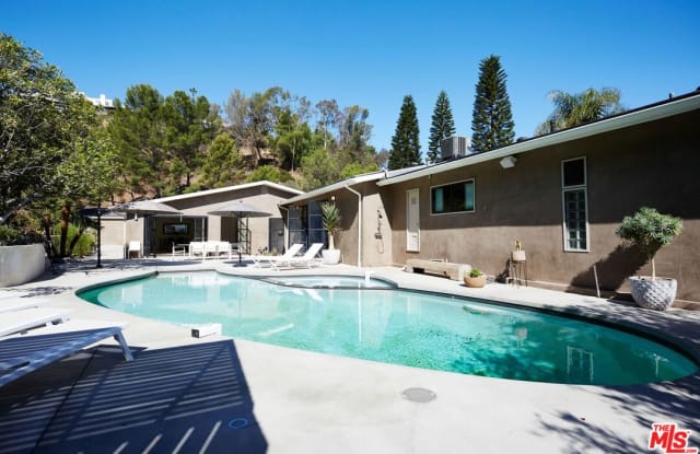 8544 Mulholland Dr - 8544 Mulholland Drive, Los Angeles, CA 90046