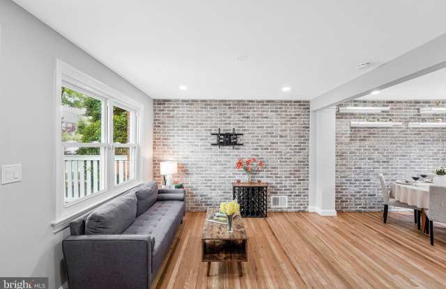 4782 21ST Road N Gallery 3