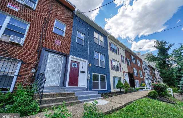 1357 MORRIS ROAD SE Gallery 2