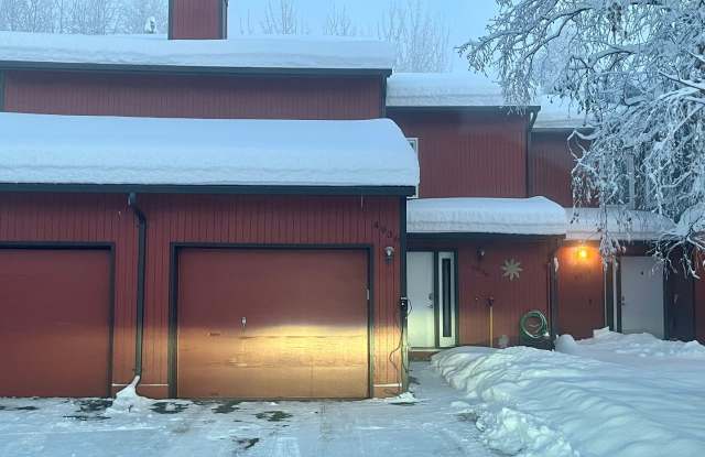 Cat friendly condo for rent in University West photos photos