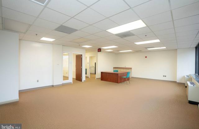 1110 BONIFANT unit: 200 photos photos 1110 BONIFANT unit: 200 photos photos