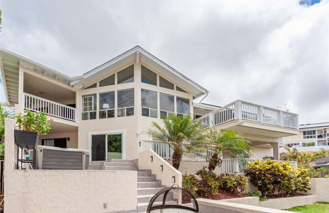 4 Bed 3.5 Bath 2 Car Garage Home in Mariners Ridge, PETS OK!!! photos photos