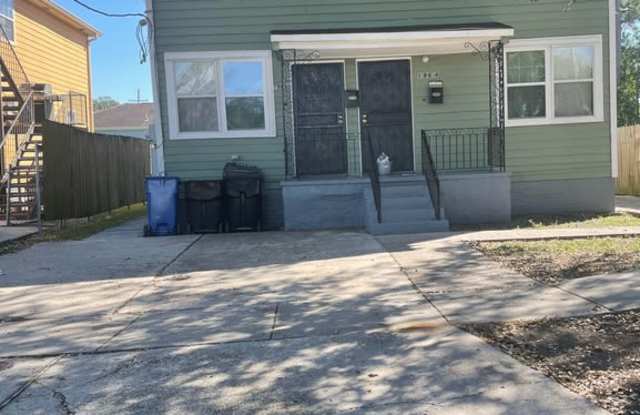 1964 Mirabeau Ave photos photos