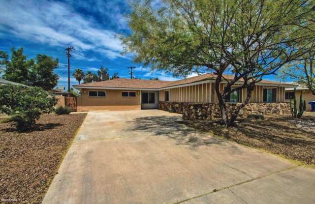 Beautiful 6 bed/3 bath + bonus room close to ASU! photos photos