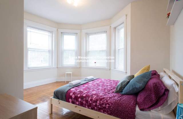 One Bed walkup w/h hw - 126 Warren Street, Boston, MA 02135 One Bed walkup w/h hw - 126 Warren Street, Boston, MA 02135