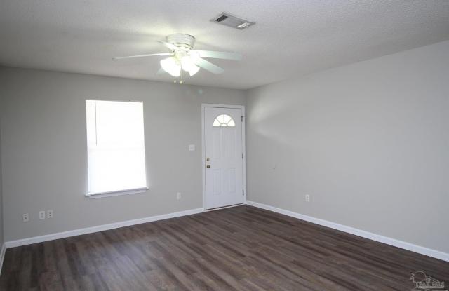6843 Roundup Ln Gallery 3