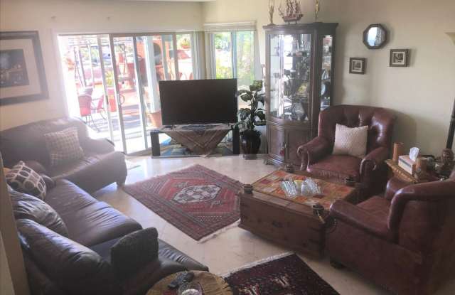 9406 Laurentian Drive Gallery 4