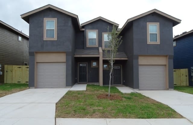 6607 Mia Way - 6607 Mia Way, Live Oak, TX 78233