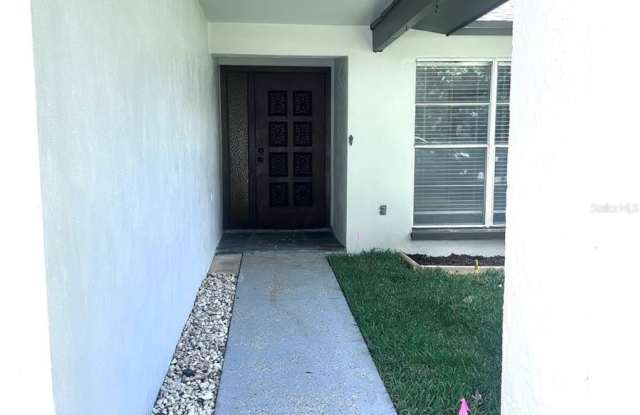 2380 TIMBERCREST Circle W Gallery 4
