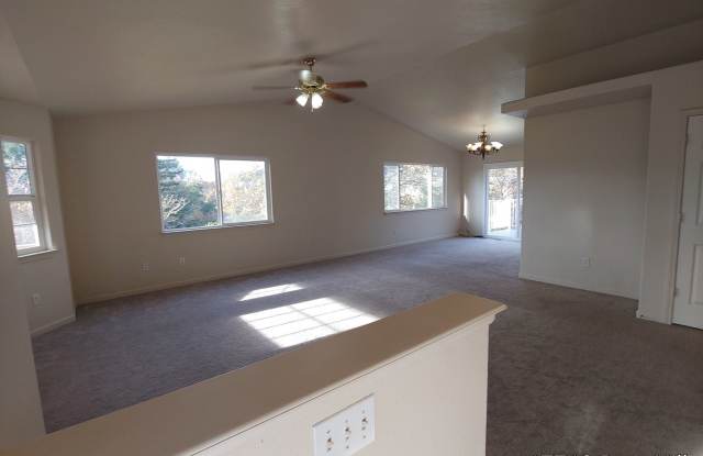 Hidden Valley Lake Rental- Gallery 4