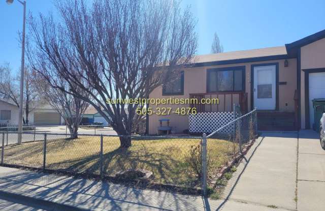 4 Bedroom, 2.5 Bath Home for Rent photos photos