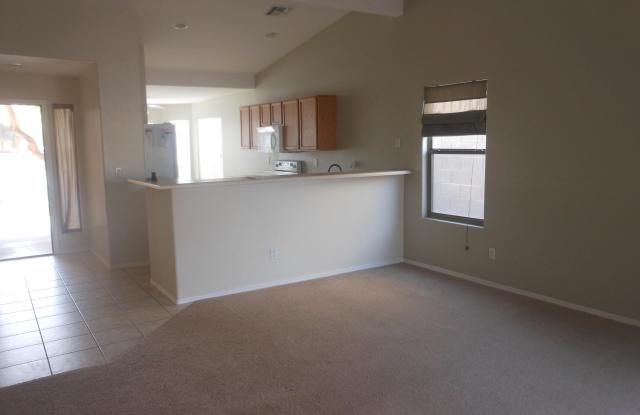 10774 W CAMBRIDGE Avenue Gallery 4