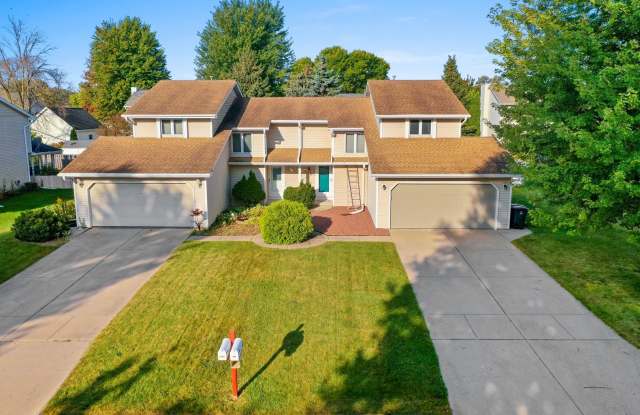 Convenient Ashwaubenon location! PETS WELCOME Gallery 1
