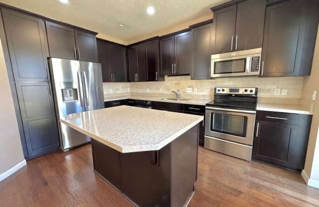 Rare 4 Bedroom End Unit Townhome in The Beautiful Stonemill Farms of Woodbury photos photos Rare 4 Bedroom End Unit Townhome in The Beautiful Stonemill Farms of Woodbury photos photos