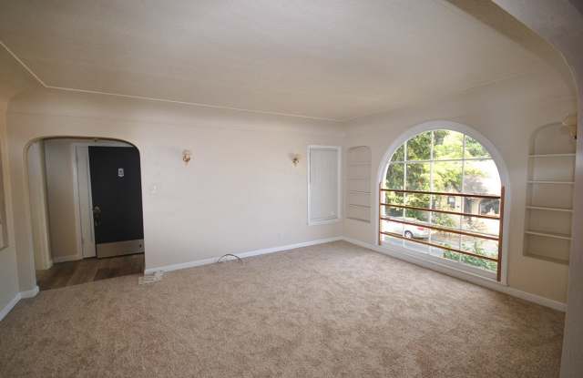 Beautiful and Charming 3 Bedroom 2 Bath Home in Vallejo with Views! Gallery 4