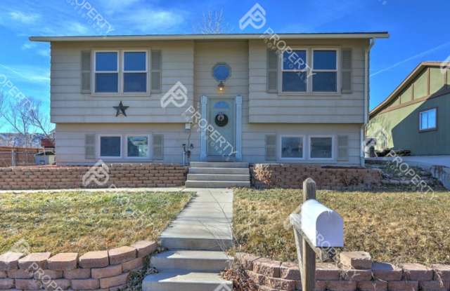 Single Family Home in Rifle for Rent - 2619 West Avenue, Rifle, CO 81650
