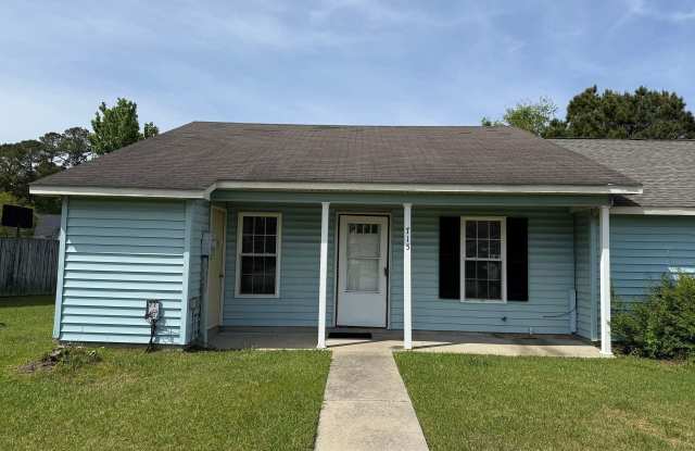 715 Pinewood Drive photos photos