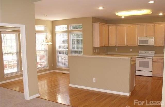 1045 Muirfield Drive Gallery 4