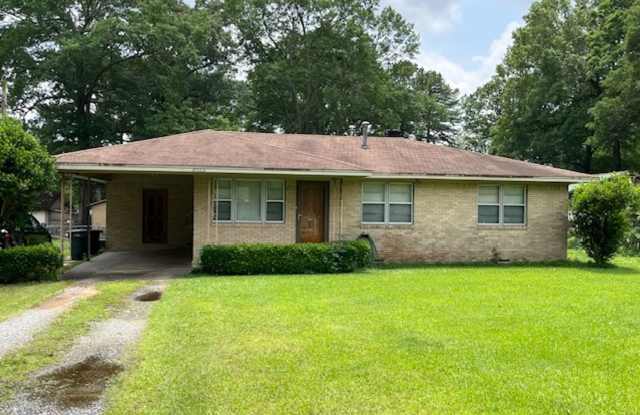 Very nice 3 Bedroom 1.5 Bath Mabelvale Home - 8023 Thompson Road, Little Rock, AR 72103