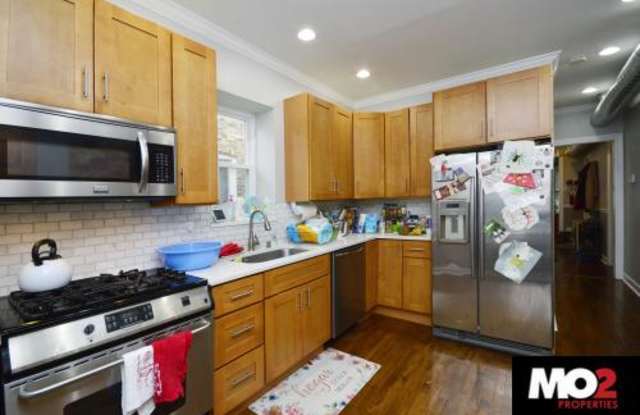 4809 North Paulina photos photos