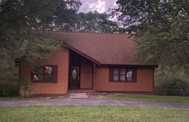 5023 Lake Forest Dr - 5023 Lake Forest Drive, Sullivan County, TN 37663