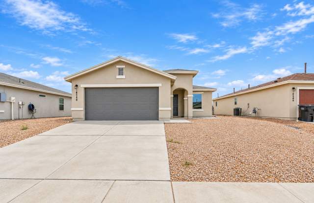 14548 Faxon Yucca Gallery 1