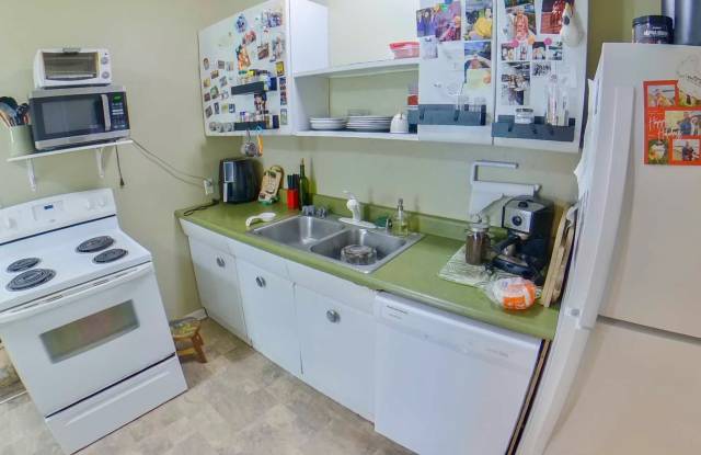 3D Tour Available - Washer & Dryer Included + Pet-Friendly + Off-Street Parking! Available July 3rd! photos photos