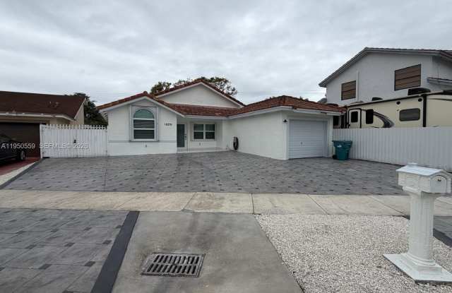 15275 SW 56th Ter photos photos