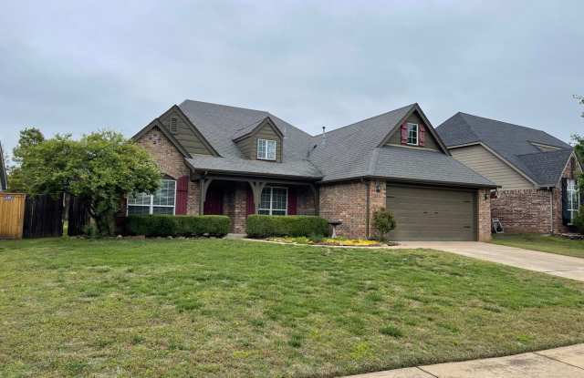 JENKS SCHOOLS - 3 bed with study and formal dining!! photos photos