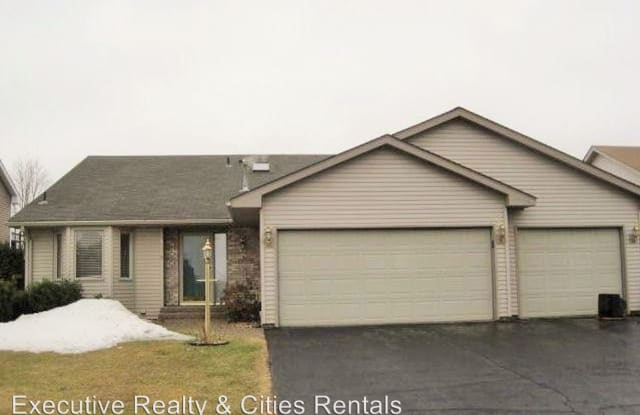 9487 92nd St - 9487 92nd Street South, Cottage Grove, MN 55016