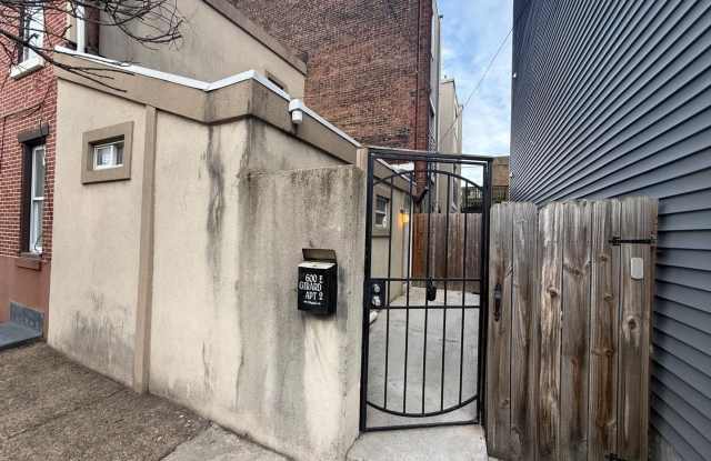 600 E GIRARD Avenue Gallery 2
