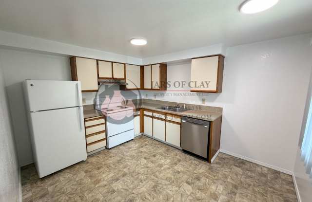 ½ OFF FIRST MONTH! | Cozy 2BR Upstairs Residence in Keizer Gallery 3