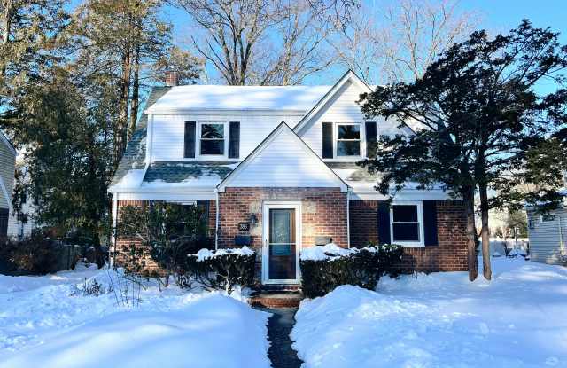 386 Gilbert Street photos photos