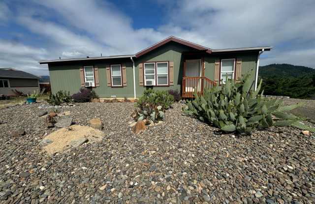 3 Bedroom in Myrtle Creek photos photos