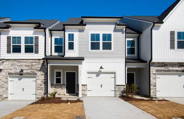 Luxurious 3-Bedroom Townhome Living in the Heart of RTP photos photos