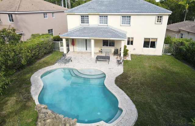 869 Nandina Drive Gallery 2