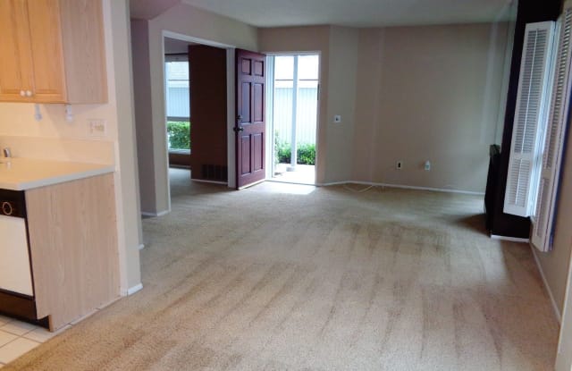 22 Seaside Circle #35 - 22 Seaside Cir, Newport Beach, CA 92663