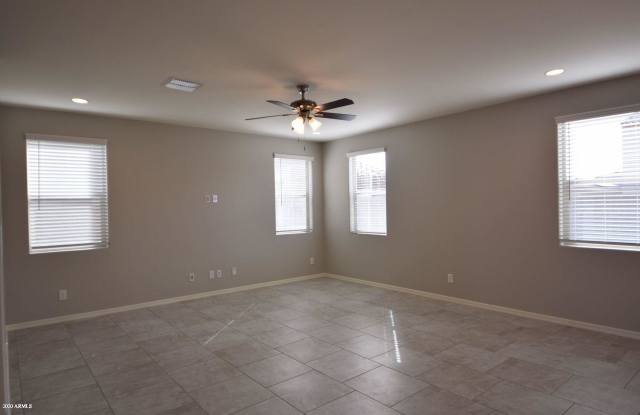 19017 W YUCATAN Drive Gallery 3