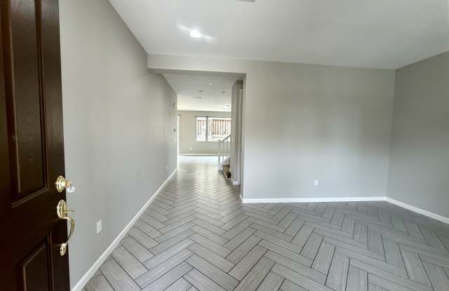 1607 Roma Drive Gallery 2